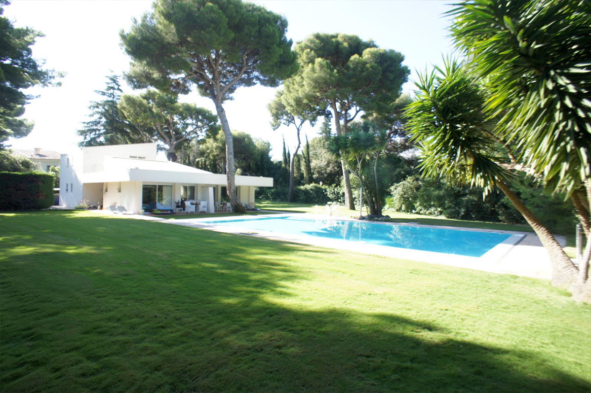 Villa H