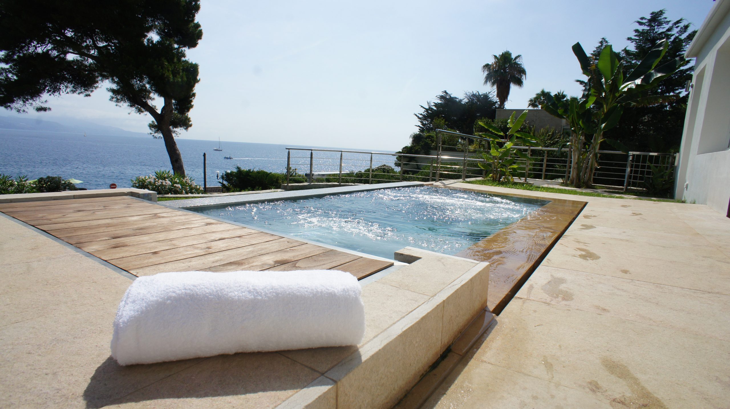 10-Jacuzzi-action-39-MB-10-scaled
