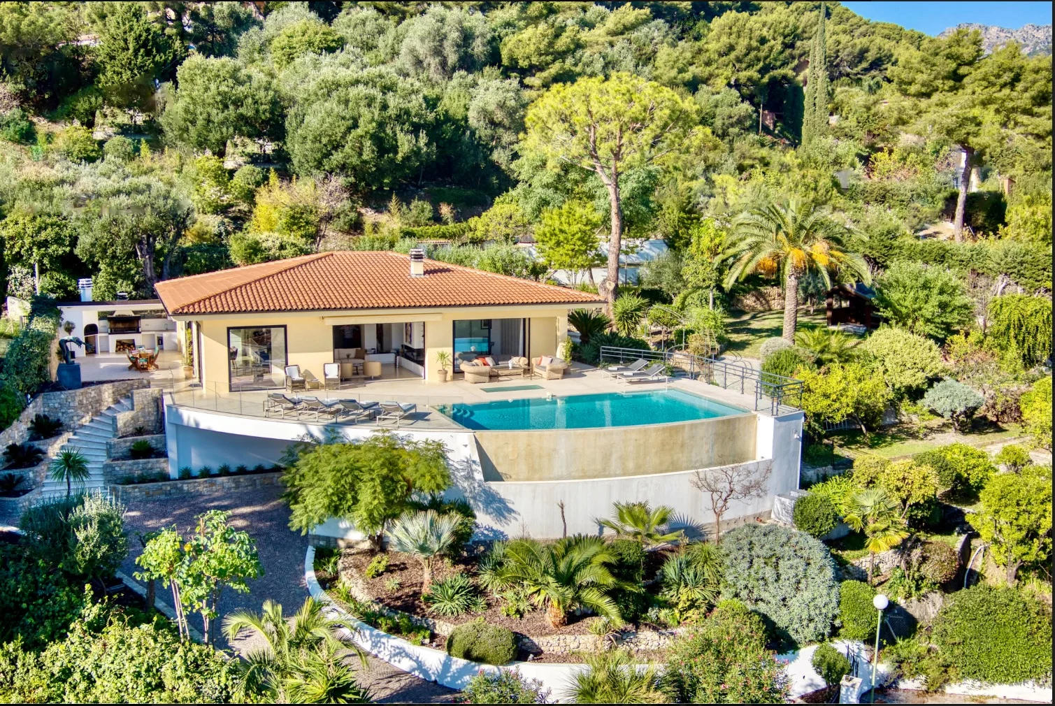 RCM vila F in Hameau